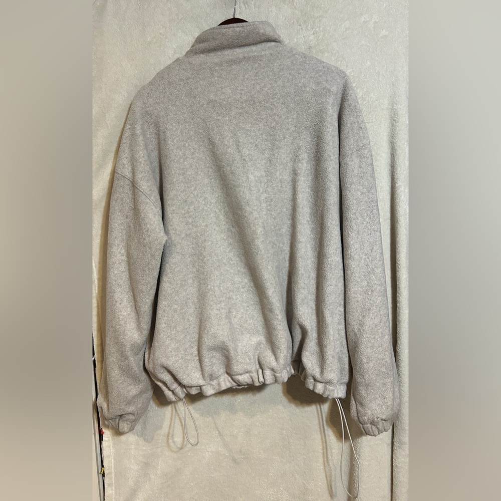 Cinch-able Zip Up - Picture 2 of 3